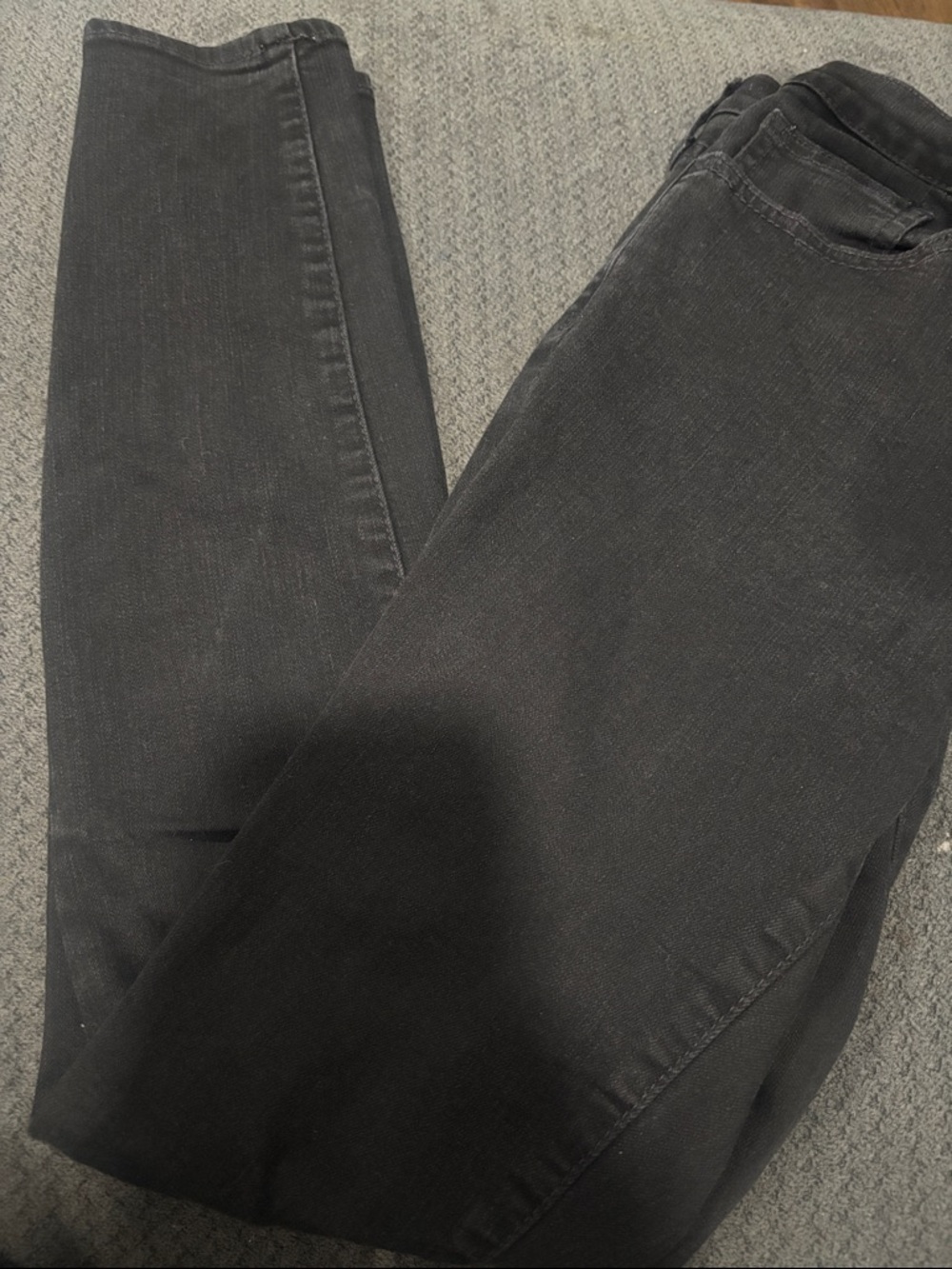 ⭐️2/$10 - Classic Black Skinny Jeans